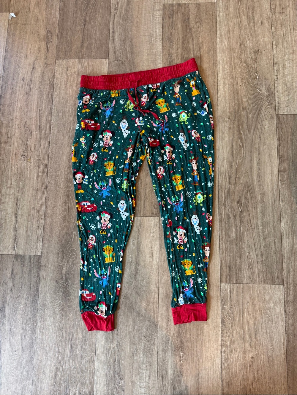 Little Sleepies Disney Christmas Women’s jogger pajama pants bamboo size Large